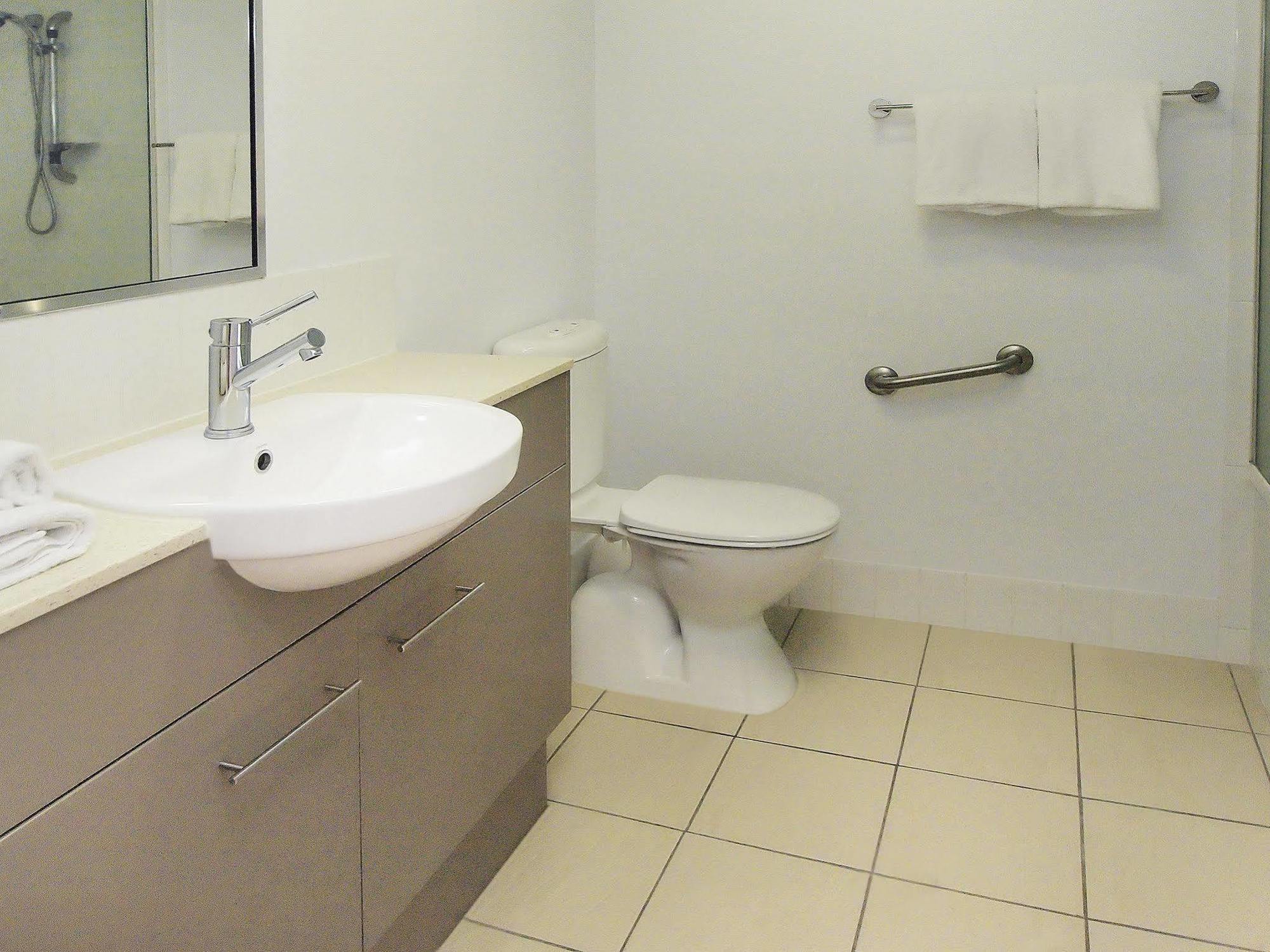 Oaks Townsville Gateway Suites Quarto foto